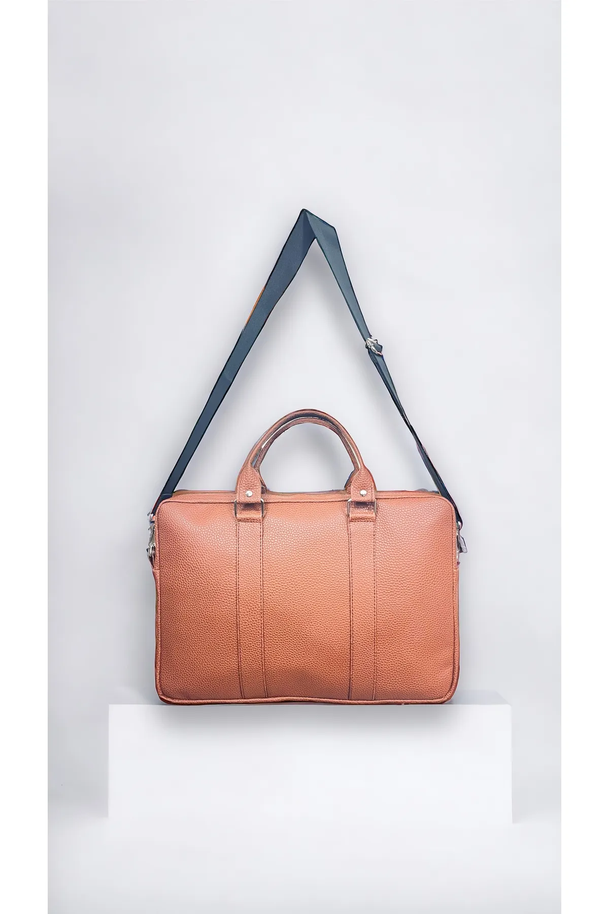 Bagard 15,6 Inch Harber Laptop Notebook Evrak Çantası Taba 3 Bagard 15,6 Inch Harber Laptop Notebook Evrak Çantası Taba - Görsel 3